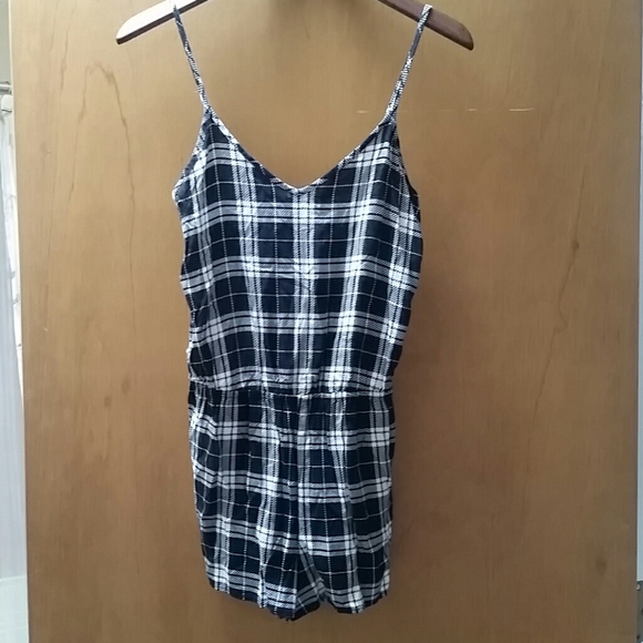 Timing Pants - Adorable Black/White Romper